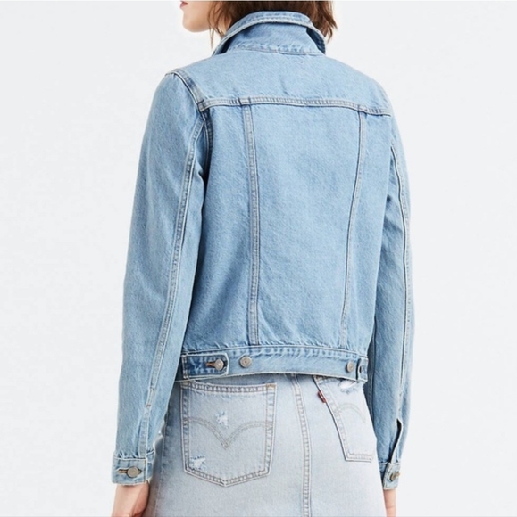 Levi's Red Tab Women's Original Trucker Denim Jacket Size S - Picture 3 of 10